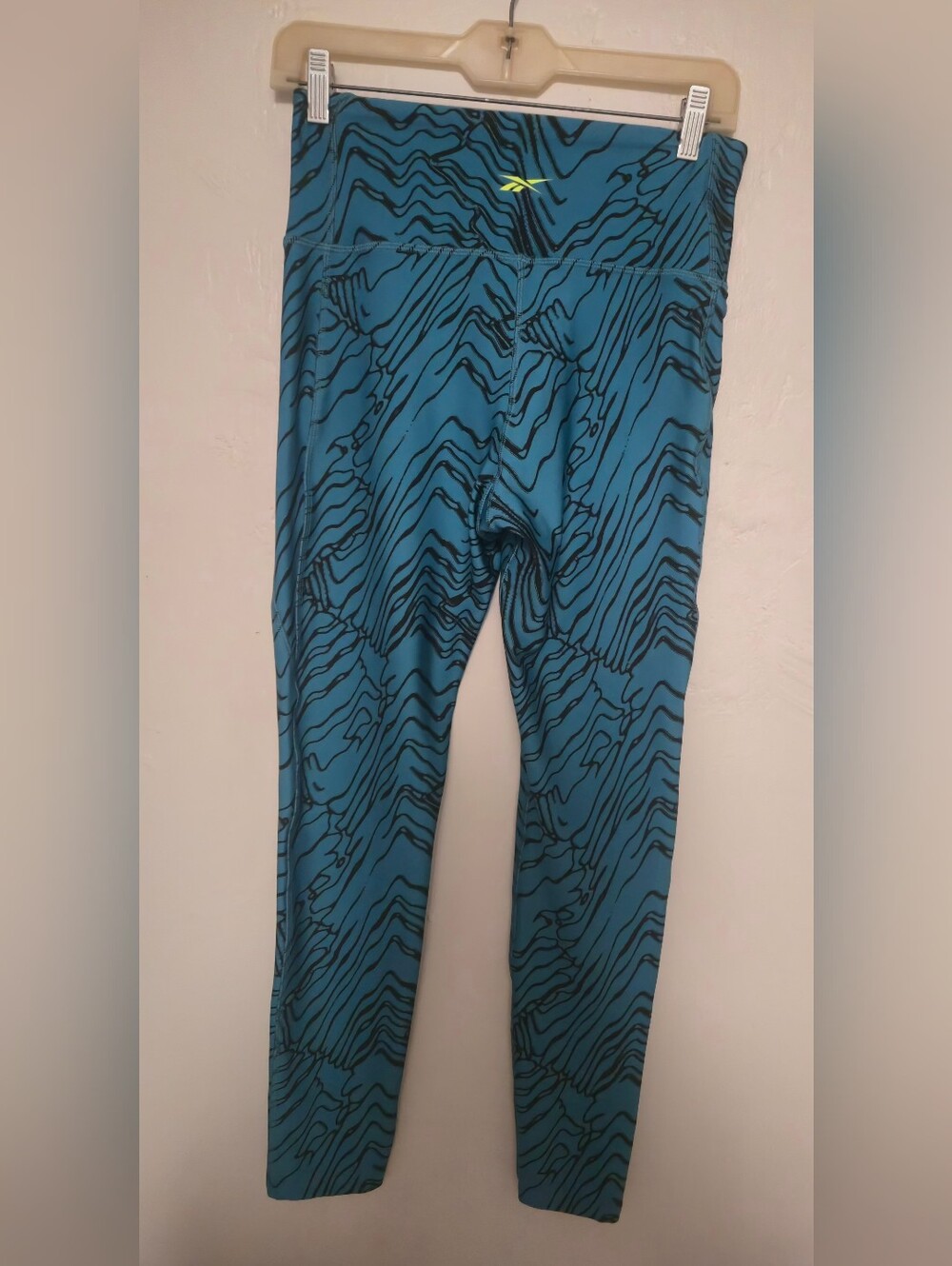 Nwot Women's Reebok Athletic Leggings, Teal & Black Abstract Design Size :Medium